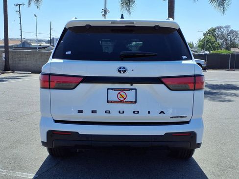 Certified 2025 Toyota Sequoia SR5 AWD/4WD image 6