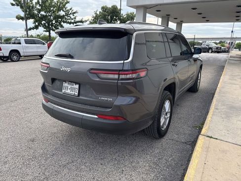 Used 2025 Jeep Grand Cherokee L Laredo RWD image 7