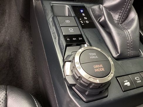 Certified 2024 Toyota Tacoma TRD Sport w/ TRD Sport Premium Package AWD/4WD image 19