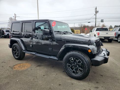 Used 2017 Jeep Wrangler Unlimited Sahara image 20