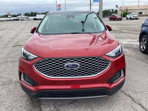 Used 2024 Ford Edge SEL w/ Convenience Package AWD/4WD image 2