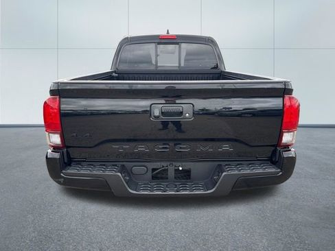 Used 2020 Toyota Tacoma SR w/ SX Package AWD/4WD image 3
