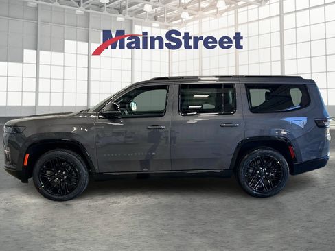 New 2026 Jeep Grand Wagoneer Limited AWD/4WD image 2
