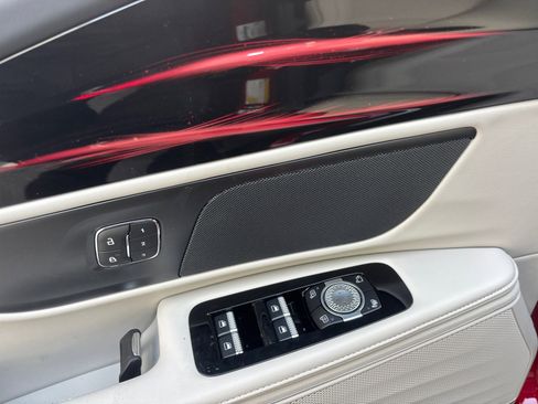 New 2026 Lincoln Nautilus Premier image 12