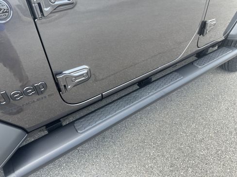 New 2025 Jeep Wrangler Unlimited Sport image 12