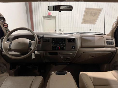 Used 2002 Ford F350 Lariat RWD image 17