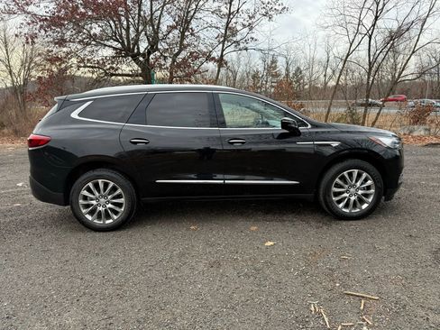 Used 2019 Buick Enclave Premium w/ Experience Buick Package image 3