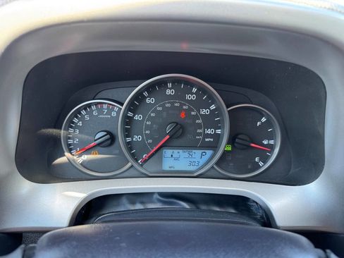 Used 2016 Toyota RAV4 LE FWD image 22
