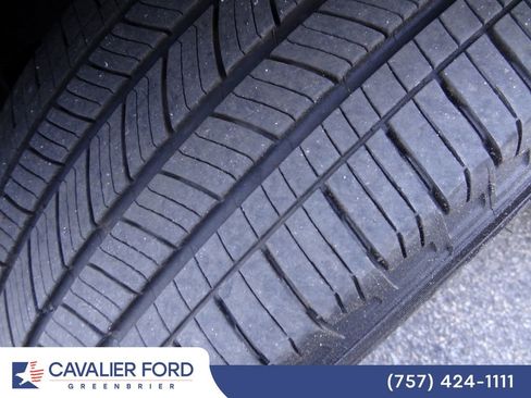 Certified 2025 Ford Explorer ST-Line AWD/4WD image 43