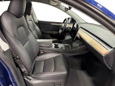 Used 2023 Tesla Model Y AWD image 13