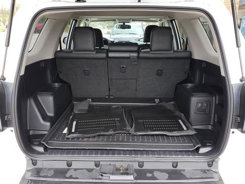 Used 2019 Toyota 4Runner SR5 Premium AWD/4WD image 5
