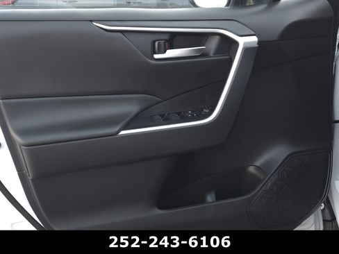 Used 2024 Toyota RAV4 XLE w/ Convenience Package image 25