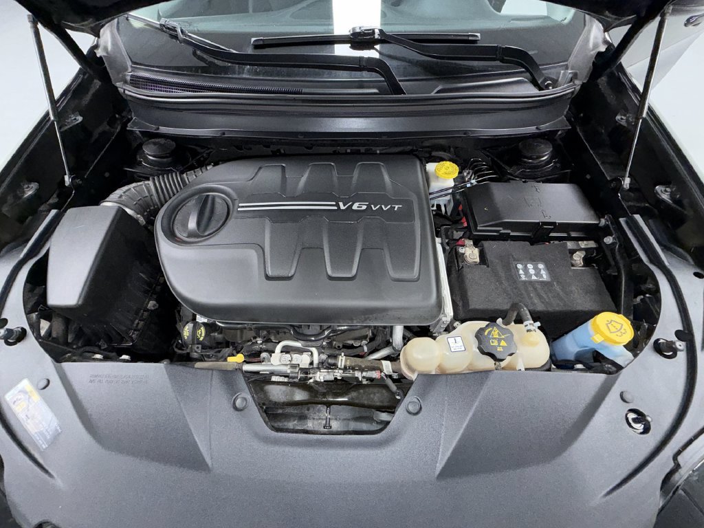 Used 2021 Jeep Cherokee Limited AWD/4WD image 20