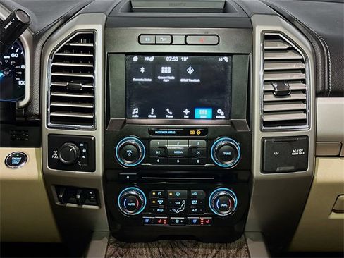 Used 2017 Ford F250 Lariat w/ Lariat Ultimate Package image 12