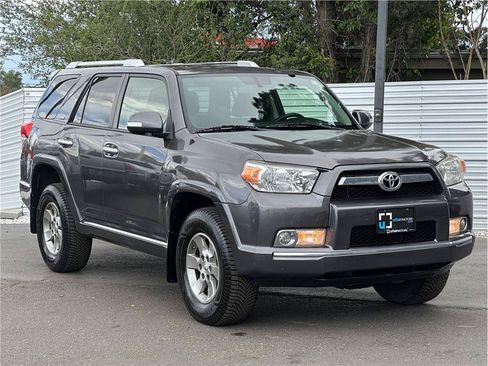 Used 2013 Toyota 4Runner SR5 w/ Premium Pkg AWD/4WD image 8