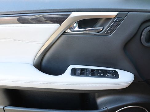 Used 2020 Lexus RX 350 AWD w/ Luxury Package image 12