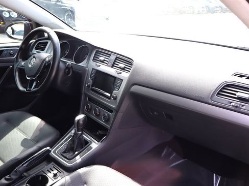 Used 2015 Volkswagen Golf TDI S FWD image 17