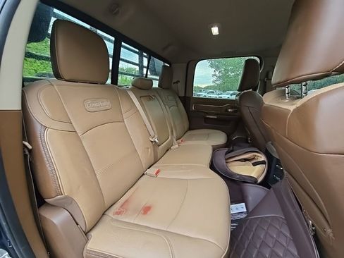Used 2022 RAM 3500 Limited AWD/4WD image 17