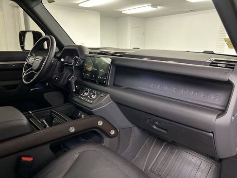 Used 2023 Land Rover Defender 130 X image 30