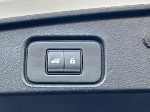 New 2026 Nissan Pathfinder Platinum AWD/4WD image 19