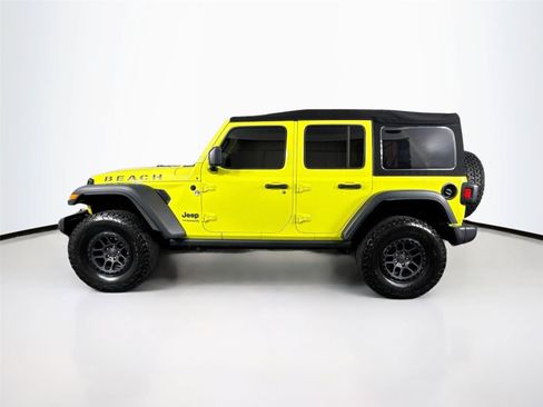 Used 2022 Jeep Wrangler Unlimited Sport w/ Xtreme Recon 35" Tire Package AWD/4WD image 13