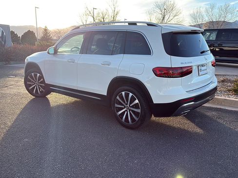 Used 2020 Mercedes-Benz GLB 250 4MATIC image 4