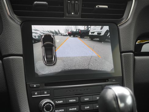 Used 2018 Porsche 911 Carrera T image 27