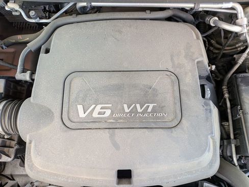 Used 2015 Chevrolet Colorado Z71 AWD/4WD image 13