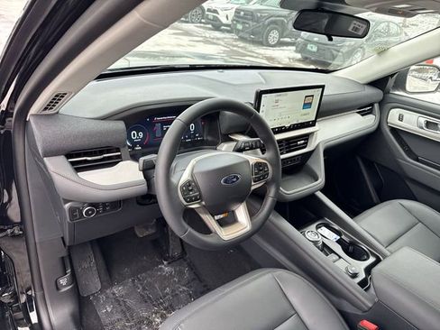 New 2026 Ford Explorer Active w/ Active Comfort Package image 16