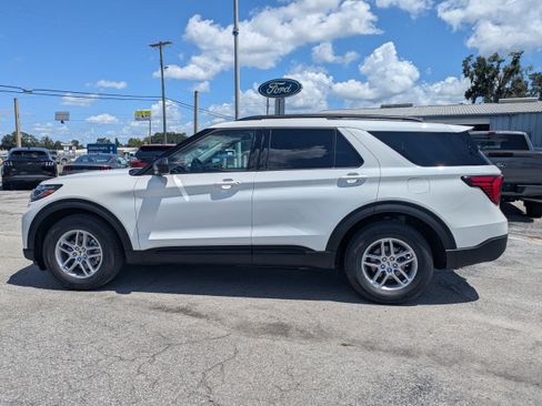 New 2026 Ford Explorer Active w/ Active Comfort Package RWD image 7