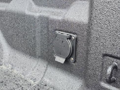 New 2026 GMC Canyon Denali image 9