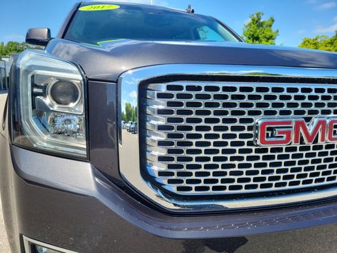 Used 2017 GMC Yukon XL Denali w/ Open Road Package AWD/4WD image 25