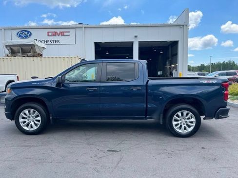 Used 2022 Chevrolet Silverado 1500 Custom AWD/4WD image 2