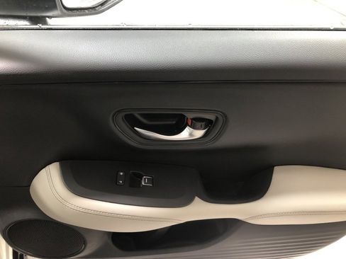 New 2026 Honda HR-V EX-L image 15