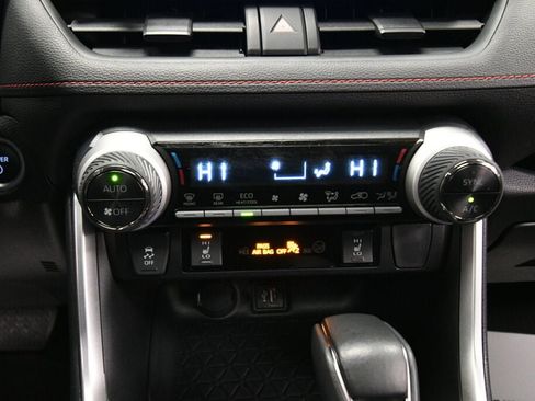 Certified 2023 Toyota RAV4 SE image 15