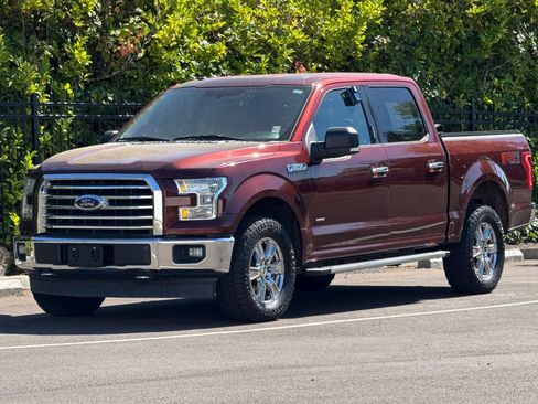 Used 2017 Ford F150 XLT w/ Equipment Group 301A Mid AWD/4WD image 8