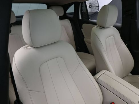 Used 2023 Mercedes-Benz GLA 250 image 42