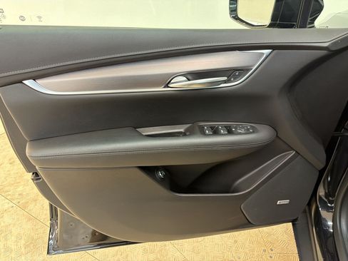 Certified 2023 Cadillac XT5 Luxury AWD/4WD image 13