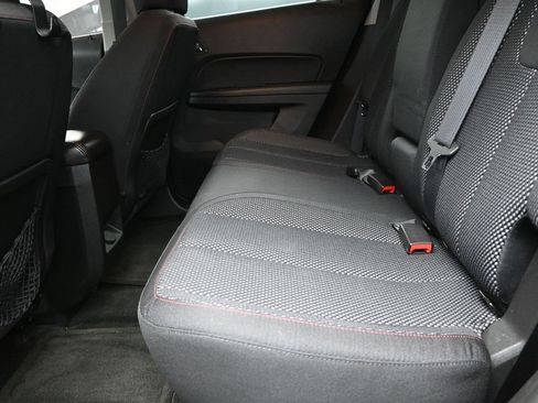 Used 2017 Chevrolet Equinox LT w/ Convenience Package image 16