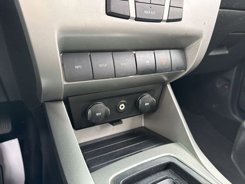 Used 2011 Ford Focus SE image 29