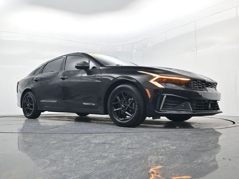 Used 2025 Kia K5 LXS image 41