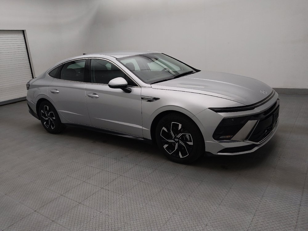 Used 2025 Hyundai Sonata SEL FWD image 11
