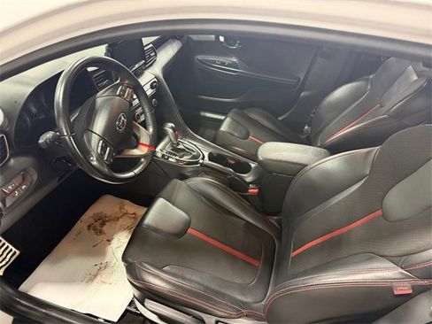 Used 2019 Hyundai Veloster Turbo image 9