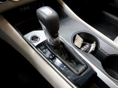 Used 2025 Nissan Altima 2.5 SV image 31