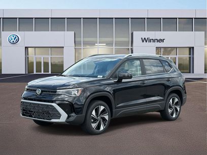 New 2025 Volkswagen Taos SE