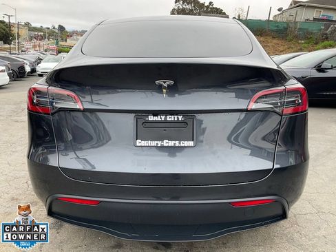 Used 2025 Tesla Model Y Long Range RWD image 4