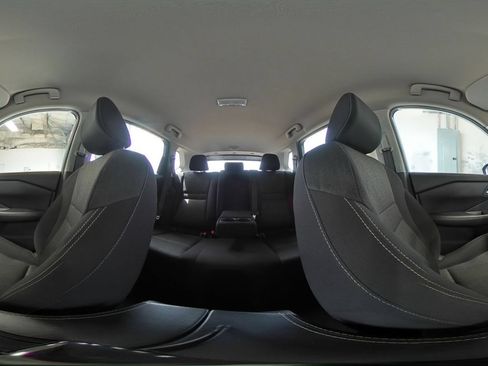 Used 2025 Nissan Rogue SV FWD image 39
