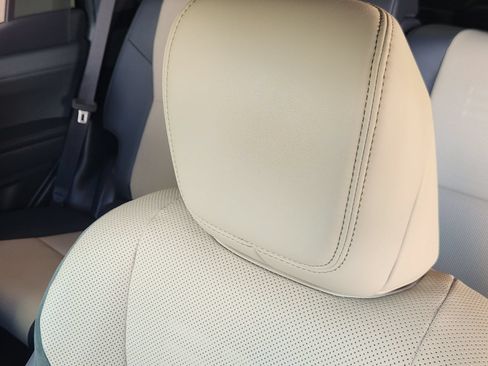 Used 2025 Lexus GX 550 AWD/4WD image 24