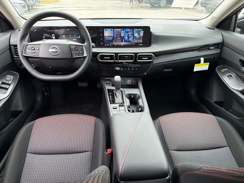 New 2026 Nissan Sentra SR w/ Floor Mat Package image 14