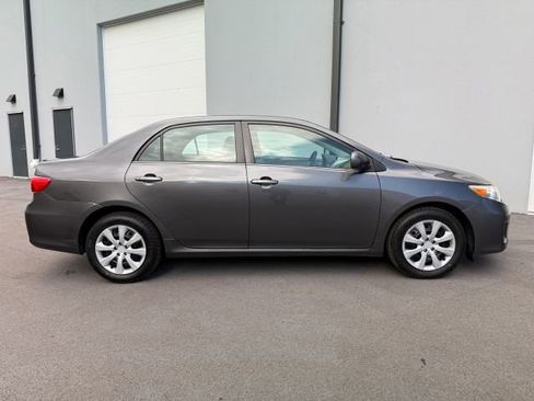 Used 2013 Toyota Corolla image 9
